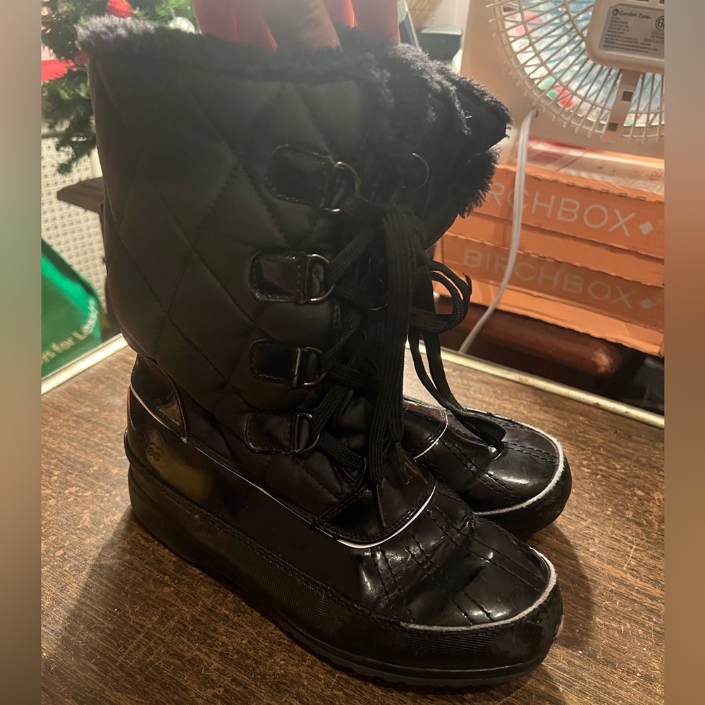 Totes Kids Zipper Snow Boot